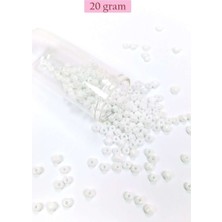 Birsence Dökme Cam Kum Boncuk Büyük Boy (6/0) 4 mm - 20 Gram - Kar Beyaz - BNC073