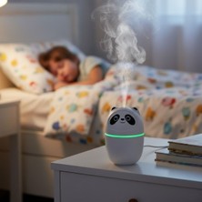 Futax Sevimli Panda Figürlü Hava Nemlendirici – Ultrasonik Soğuk Buhar Makinesi, LED Işıklı Masaüstü Oda Nemlendirici (5690)