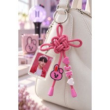 Dharmony.co Bts BT21 Fotoğraflı Şans Düğümü Anahtarlık Çanta Askısı - Pembe
