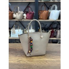 V'SHINE Model 3118 Charm Detaylı El ve Omuz Çantası (Kum)