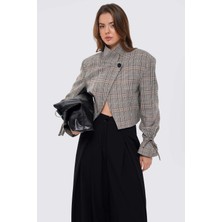 Thalure Kadın Kahverengi Dik Yaka Ekoseli Slim Fit Crop Ceket
