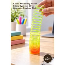 Yenilig 4 Adet Gökkuşağı Stres Yayı – Kutulu Küçük Boy Plastik Slinky Oyuncak, Stres Oyuncağı, Rainbow Slinky