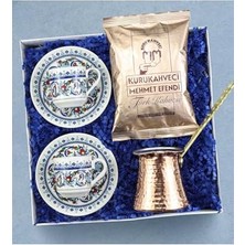 Defne Store Geleneksel Motifli Türk Kahvesi Fincanı, Bakır Cezve ve Türk Kahvesi Hediye Seti