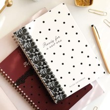 Defne Store Kapak, A5 Spiralli Karton 2'li Set Çizgili Okul Defteri 80 Yaprak, Ders Programlı Krem Bordo Puantiye