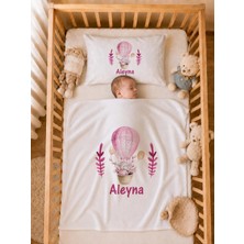 Pia Baby Isme Özel Kız Bebek Battaniye 80X80 cm ve Yastık Kılıfı 35X45 cm %100 Pamuk Organik Baskılı Bebek Seti Bebek Hediyesi