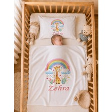 Pia Baby Isme Özel Kız Bebek Battaniye 80X80 cm ve Yastık Kılıfı 35X45 cm %100 Pamuk Organik Baskılı Bebek Seti Bebek Hediyesi