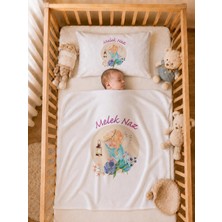 Pia Baby Isme Özel Kız Bebek Battaniye 80X80 cm ve Yastık Kılıfı 35X45 cm %100 Pamuk Organik Baskılı Bebek Seti Bebek Hediyesi
