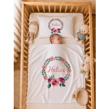 Pia Baby Isme Özel Kız Bebek Battaniye 80X80 cm ve Yastık Kılıfı 35X45 cm %100 Pamuk Organik Baskılı Bebek Seti Bebek Hediyesi