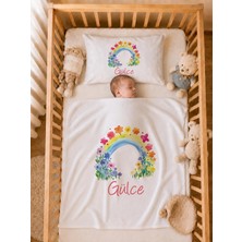 Pia Baby Isme Özel Kız Bebek Battaniye 80X80 cm ve Yastık Kılıfı 35X45 cm %100 Pamuk Organik Baskılı Bebek Seti Bebek Hediyesi