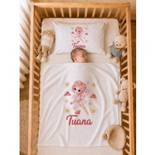 Pia Baby Isme Özel Kız Bebek Battaniye 80X80 cm ve Yastık Kılıfı 35X45 cm %100 Pamuk Organik Baskılı Bebek Seti Bebek Hediyesi