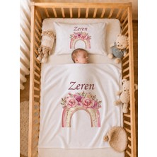 Pia Baby Isme Özel Kız Bebek Battaniye 80X80 cm ve Yastık Kılıfı 35X45 cm %100 Pamuk Organik Baskılı Bebek Seti Bebek Hediyesi