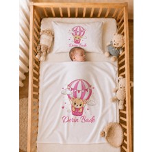 Pia Baby Isme Özel Kız Bebek Battaniye 80X80 cm ve Yastık Kılıfı 35X45 cm %100 Pamuk Organik Baskılı Bebek Seti Bebek Hediyesi