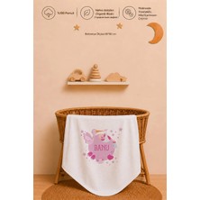 Pia Baby %100 Pamuk Isimli Kız Bebek Battaniyesi 80X80 cm Çift Kat Penye Organik Baskılı Isme Özel Bebek Battaniyesi Bebek Hediyesi