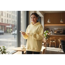 Modus Contemporary Sarı Unisex Oversize Kapüşonlu Kanguru Cepli 3 İplik Şardonlu Sweatshirt