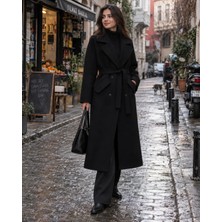 Zeynep Uyanık Astarlı Kaşe Tesettür Kaban Seyyar Kuşaklı Düğmeli Kışlık Kaban