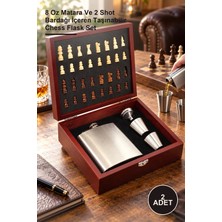 Yenilig 2 Adet Ahşap Kutulu Satrançlı Matara Seti – 8 Oz Matara ve 2 Shot Bardağı Içeren Taşınabilir Chess Flask Set