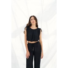 Naar Kadın Pamuklu Loose Fit Bisiklet Yaka Crop Bluz Omuz Bağlama Detaylı