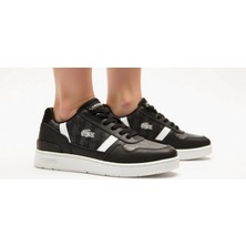 Lacoste Kadınlar İçin T-Clip Siyah Sneaker Düz Taban ve Modern Malzeme ile Tasarlandı