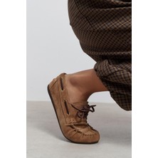 Nişantaşı Shoes Lorena Desert Koyu Bej Süet Deri Bağcık Detay Düz Taban Kadın Loafer Ayakkabı