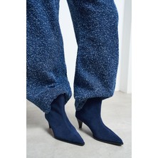 Nişantaşı Shoes Harper Lacivert Hakiki Süet Kitten Topuk Sivri Burun Kadın Bootie