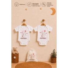 Pia Baby Kişiye Özel Kız Bebek Hediyesi 2'li Organik Baskılı %100 Pamuk Body Zıbın ve Ham Bez Kıyafet Kesesi