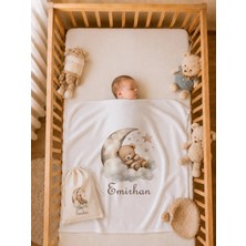 Pia Baby Kız Bebek Hediyesi Isme Özel 80X80 cm Çift Kat Penye Bebek Battaniyesi %100 Pamuk Ham Bez Kıyafet Keseli