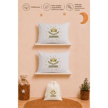 Pia Baby Erkek Bebek Isme Özel Hediye Seti 2 Adet %100 Pamuk 35X45 Yastık Kılıfı ve Ham Bez Kıyafet Kesesi