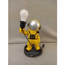 Empressco Renkli Astronot Abajur ile Ev, Ofis ve Çocuk Odası Şıklığı