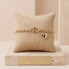 cm Jewelry Vıp Seri 316L Çelik Gold Renk Kırmızı Taşlı Kalp Charm Bileklik 17 cm Ayarlamalı