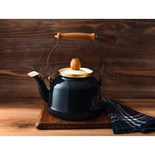 Vionna Madame Coco Bonneville Demlik
