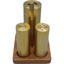 Vionna Altın Kaplama(Pvd) Tuzluk, Karabiberlik ve Baharatlık - 3'lü Kare Cilalı Ceviz Platformlu