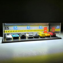 Vionna Diorama Garaj 1/64 Ölçek 8 Araçlık – LED Işıklı USB Çalışan Model Araba Sergileme Standı – Pleksi Kapaklı Dekoratif Vitrin
