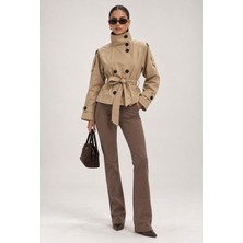 TUTveAL Collection Dik Yaka Kuşaklı Kısa Trençkot
