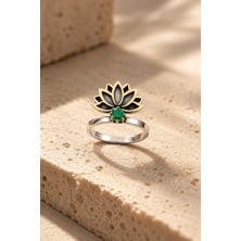 Nalia Takı Zümrüt Taşlı Lotus Gümüş Yüzük