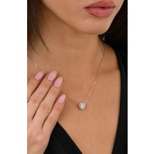 Ricco Jewellery 14 K Beyaz Altın Kaplama 925 Ayar Gümüş Pırlanta Montür Kalp Kolye
