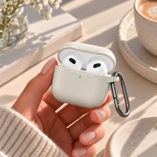 bbtech Apple Airpods 5.nesil ve 4.nesil Ile Uyumlu Esnek Silikon Koruyucu Kılıf + Askı Aparatı