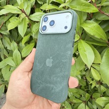 Madam Case Apple iPhone 18 Pro Uyumlu Yeşil Suede Luxe M-Safe Premium Kılıf