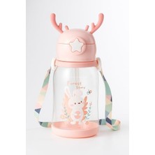 Defne Store Geyik Figürlü Pipetli Su Matarası 700 ml Askılı Sticker Hediyeli Çocuk Suluk Gıda Sınıfı Plastik Kapaklı Sızdırmaz Matara Okul Spor Seyahat (Pembe)
