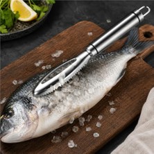 aklow akyoleticaret Metal Balık Pulu Temizleyici; Balık Temizleme Aparatı, Testere Dişli Balık Pulu Kazıyıcı, Asma Halkalı | Ergonomik Sap, Asma Halkalı, Metal Yapı