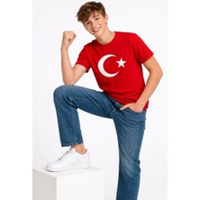 Tarz Yeri Erkek Çocuk Tişört Bisiklet Yaka Ay Yıldız Bayrak Baskılı T-Shirt - Kırmızı