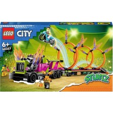 Şanal LEGO City Gösteri Kamyonu ve Ateş Çemberi Yarışması 60357-6 Yaş ve Üzeri Çocuklar Için Motosikletli Minifigür Içeren Yaratıcı Oyuncak Yapım Seti (479 Parça)