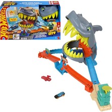 MSP Balığını Yendiğiniz Veya Ona Yem Olduğunuz Hot Wheels City Oyuncak Araba ve Pist Seti, Köpek Balığı Sahilde Oyun Seti, 1:64 Ölçekli Metal Araba, 2 Farklı Oyun Modu, JHL96