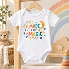 Igıgı Collection Made Of Magic Ingilizce Baskılı %100 Pamuk Beyaz Unisex Bebek Zıbın