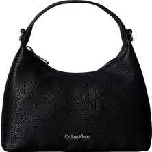 Calvin Klein Çapraz Çan, Standart, Siyah