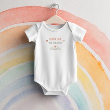 Igigi Collection Igıgı Collection Minik Bir Aşk Hikayesi Baskılı %100 Pamuk Kısa Kollu Beyaz Unisex Bebek Zıbın