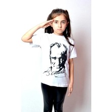 Nisay Boutique Bayrak ve Atatürk Baskılı Tshirtler