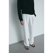 Suud Collection Beyaz Dalie Pileli Pantolon Kadın Normal Bel Regular Fit Dokuma Kumaş
