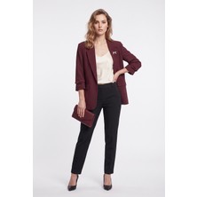 Ayhan Kadın Çentikli Yaka Düz Dokulu Uzun Kollu Blazer Ceket 26YKRB90868