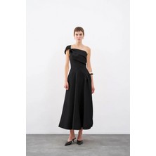 Cercis CERCİS Kadın Tek Omuz Asimetrik Yaka Pilili Midi Abiye Elbise M25YCR001169