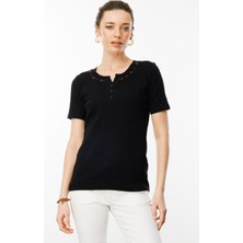 Desen Triko Kadın Açma Yaka Boncuk İşlemeli Pamuklu T-Shirt Lacivert